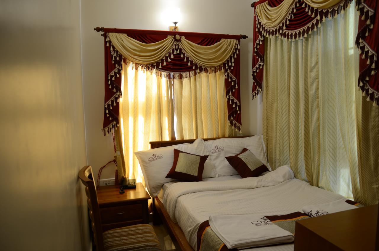 Hotel Vasantham Palace Ooty Exterior foto