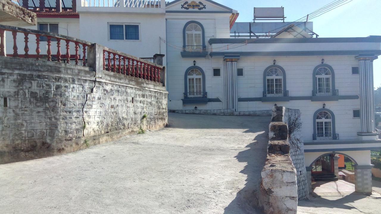 Hotel Vasantham Palace Ooty Exterior foto